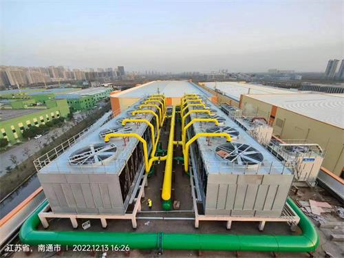 選擇密閉式冷卻塔時應(yīng)考慮哪些因素(800噸密閉式冷卻