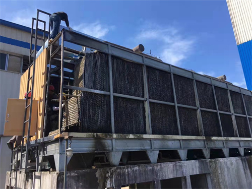 玻璃鋼冷卻塔冷卻設(shè)備在運(yùn)轉(zhuǎn)時(shí)的注意事項(xiàng)